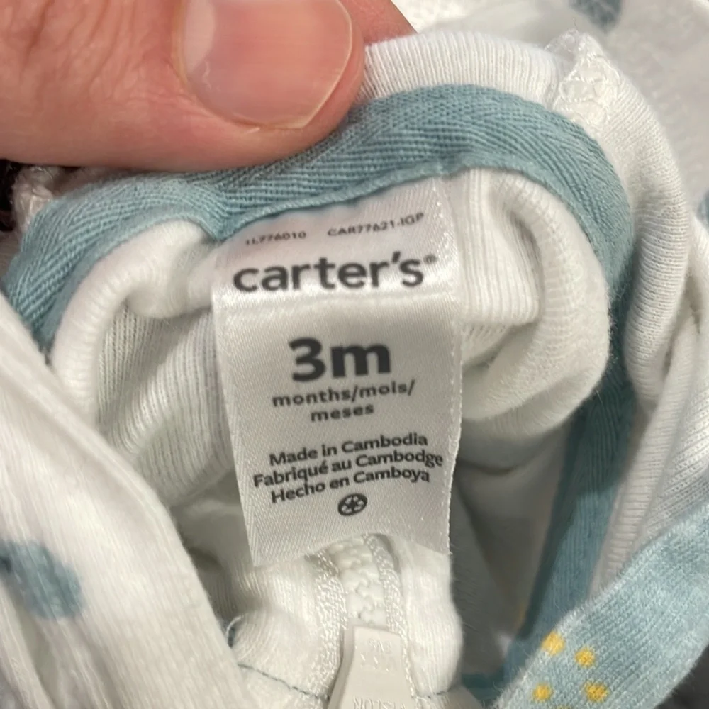 5 for $20 🌟 Baby Dino light-weight sweatshirt‎ with hood (3months)